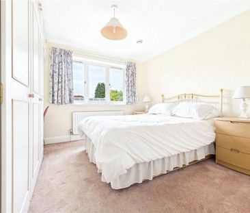 4 bedroom detached house to rent - Photo 5