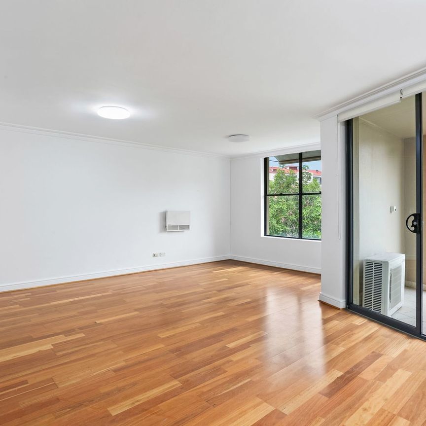 B15/1 Buchanan Street, Balmain NSW 2041 - Apartment For Rent | Domain - Photo 1