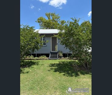 COTTAGE OVERLOOKING FOREST HILL FARMLAND - Photo 3