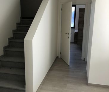 Recente 4-slpk nieuwbouw-ééngezinswoning + tuin & carport - Photo 6