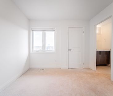 For Lease - 21 Marlene Johnston Drive, East Gwillimbury, Ontario - Photo 6