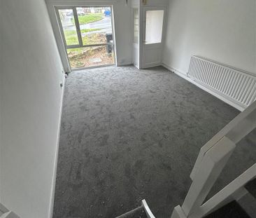 2 bedroom end of terrace house to rent - Photo 1
