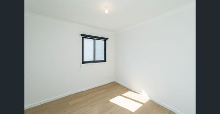 Modern, Stylish & Low Maintenance! - Photo 4