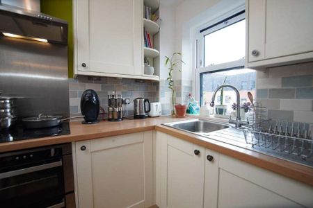 1 bedroom flat to rent - Photo 5