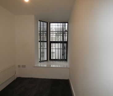 Alexandra Road Flat 6 - Photo 1