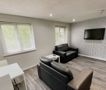 TWO BEDROOM APARTMENT - Photo 2