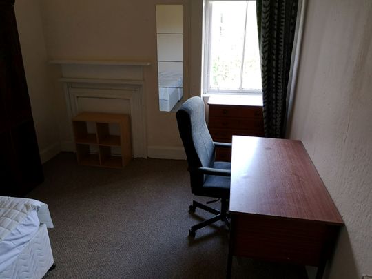 4 Bed Flat, Derby Street, G3 - Photo 1