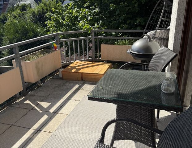 Helle 3-Zimmer-Wohnung mit Balkon und Garage in ruhiger Lage - Foto 1