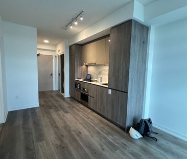 For Lease - 8 Interchange Way Unit# 2211, Vaughan, Ontario - Photo 6