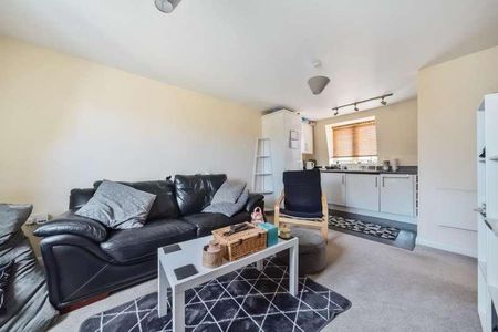 Woodford Way, Witney, OX28 - Photo 2