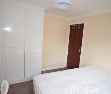 4 bedroom detached house to rent - Photo 6