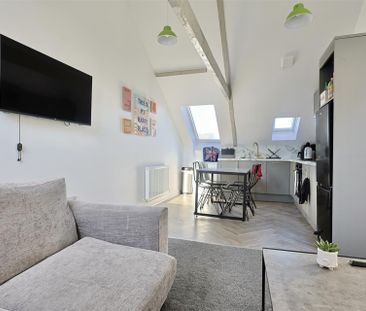 2 bedroom Student Flat to rent in Ridley Place, Newcastle Upon Tyne - Photo 1