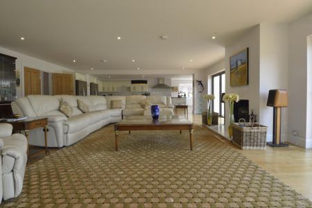 Northcourt, Pangbourne, Berkshire, RG8 - Photo 2