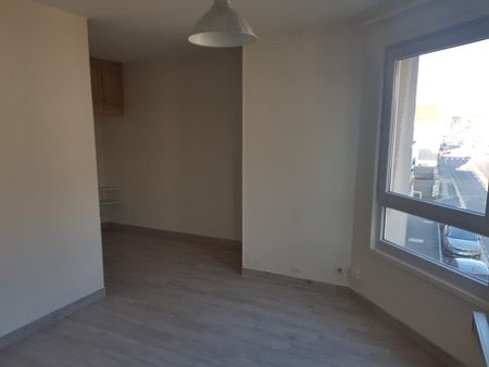 Location Appartement 1 pièce 24m² GOUSSAINVILLE 95190 - Photo 4
