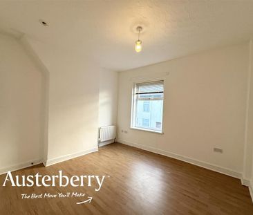 2 bedroom end of terrace house to rent - Photo 3