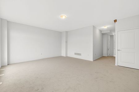 For Lease - 69 Inverary Crescent, Vaughan, Ontario - Photo 4