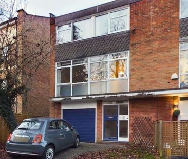 Sparkford Close Bedroom 1 Sparkford Close - Photo 1