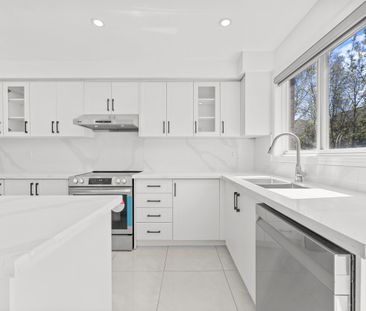 For Lease - 5554 Churchill Meadows Boulevard Unit# Main, Mississaug... - Photo 3