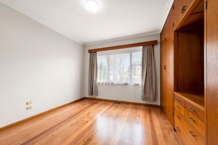 67 Victoria Crescent, Mont Albert - Photo 2