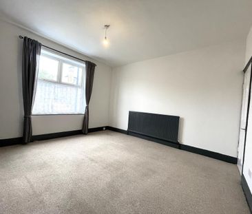 2 bedroom maisonette to rent - Photo 1