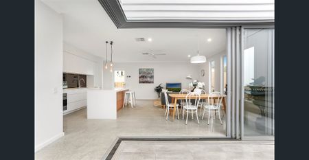 Designer Executive TownHome - Photo 2