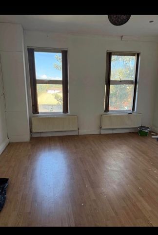 2 Bed Flat, Hitchin Road, LU2 - Photo 5