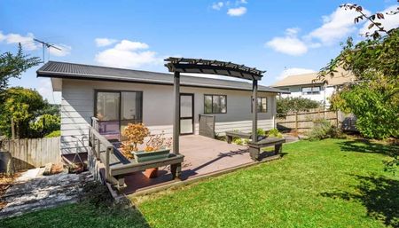 Totara Vale, 3bedroom - Photo 5