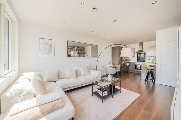 1 bedroom flat to rent - Photo 1