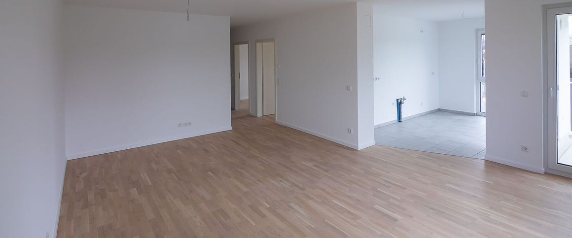 *Traumhafte 4-Zimmer-Wohnung mit 2 Balkonen in Coswig ? Modern & Neuwertig!* - Photo 1