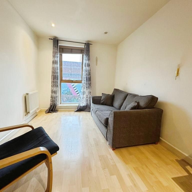 1 bedroom flat to rent - Photo 1