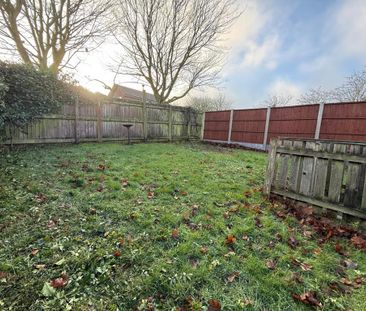 3 bedroom semi-detached house to rent - Photo 5