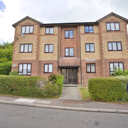 Magpie Lodge, Mayfield Avenue, Dover, CT16 2QS, Kent - Photo 3