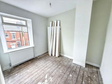 2 bedroom terraced house to rent - Photo 2