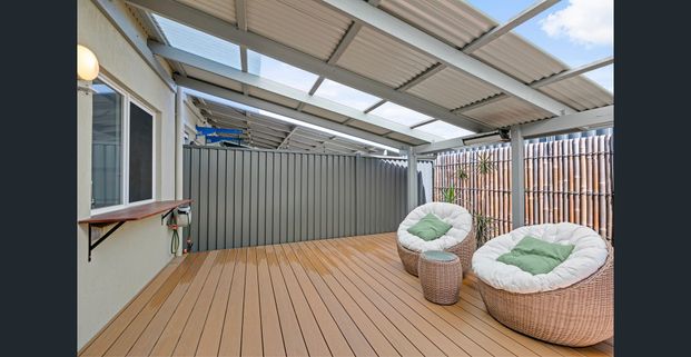 Easy Coastal Living, Moments to Mudjimba Beach! - Photo 1