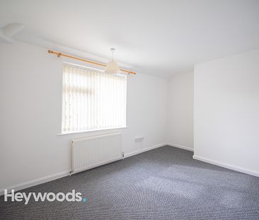 3 bed semi-detached house to rent in Whitfield Avenue, Westlands, Newcastle-under-Lyme ST5 - Photo 1