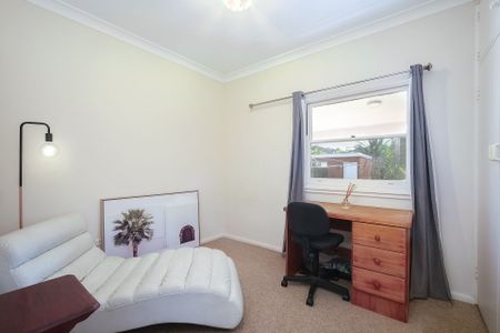 6 Gosford Street, Point Clare. - Photo 5