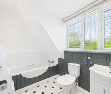 Hunt Cottages, Goring Lane, Mortimer, Reading, RG7 - Photo 6