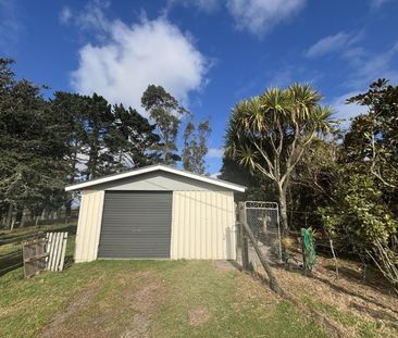 Renovated Rural Lifestyle Living - Just ... - Photo 6