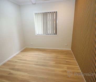 Neat as a pin! - Photo 3