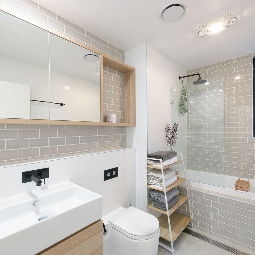 205/2 Veda Street, Hamilton NSW 2303 - Photo 1