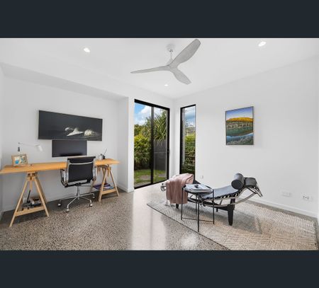 1/25 Bareena Place, Warana, Qld 4575 - Photo 4