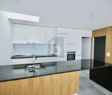 SPLENDIDE, DE HAUT STANDING AVEC MAGNIFIQUE VUE LAC - Foto 1