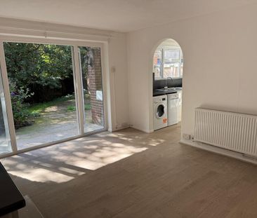 2 bedroom ground floor maisonette to rent - Photo 3