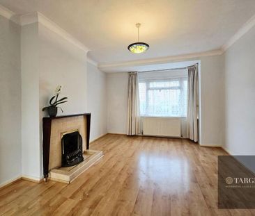 3 bedroom semi-detached house to rent - Photo 2