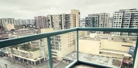 🏠 Richmond Centre Beautiful 2 Bedroom Apartment/Condo for Rent - Photo 2