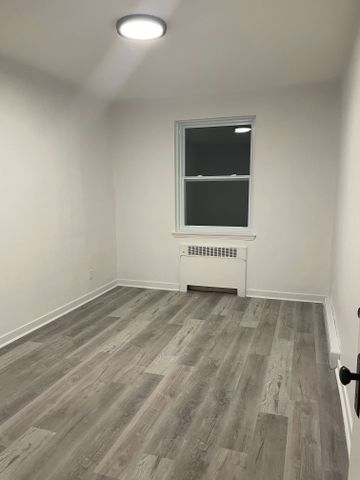 5830 Côte Saint Luc Road - Beautiful 2-Bedroom Apartment for Rent - Photo 3