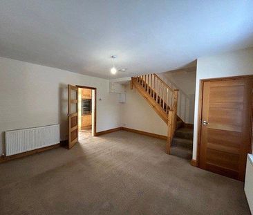 3 bedroom end of terrace house to rent - Photo 5