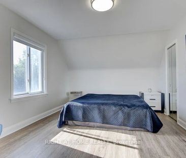 Detached Home For Lease | W9253113 - Photo 4