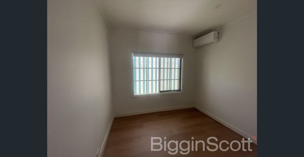 Peaceful Living by the Dandenong Ranges - Photo 1