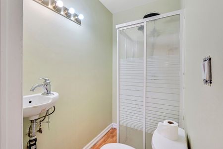 For Lease - 66 Dunlop Street, Barrie, Ontario - Photo 5